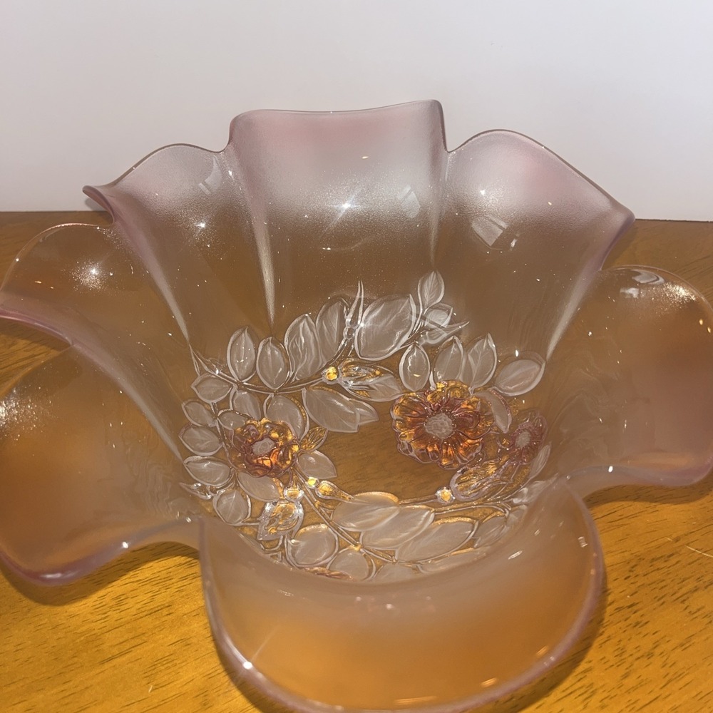 Mikasa Pink Rosella Flower Pedal Ruffle Edges‎ Bowl Vintage
